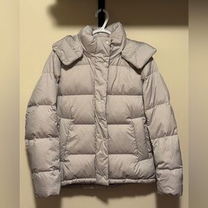 Brand New lululemon Raw Linen Wunder Puff Jacket - Size 6 (small)